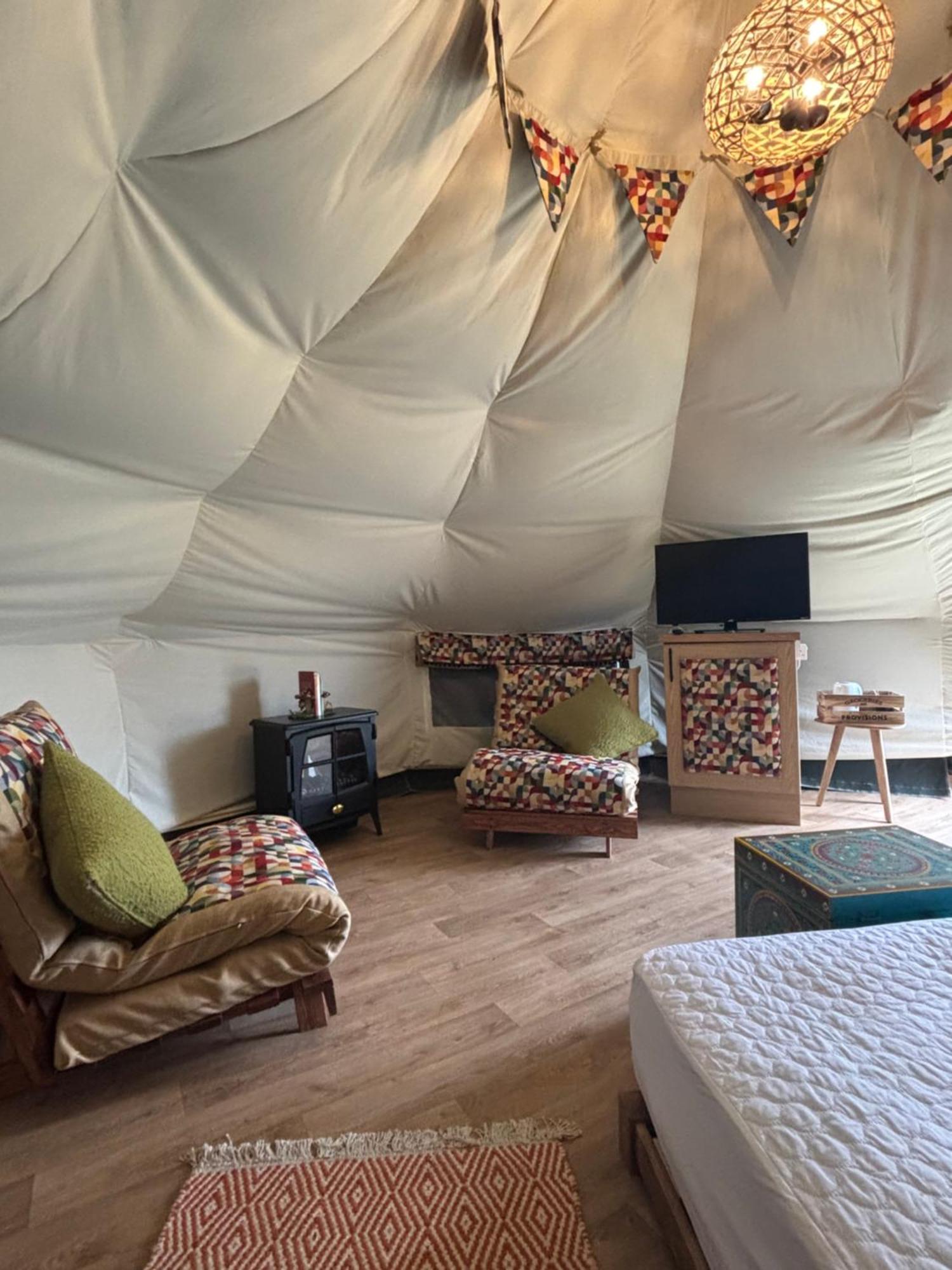 Glamping At South Lytchett Manor Hotel Poole Exterior photo